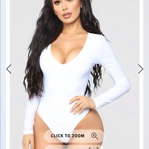 **NWT** FN Louise V Neck Bodysuit